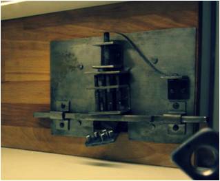קובץ:Roman Key With Spring.jpg