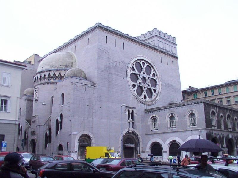 קובץ:1 Trieste Ebrea il Synagogue.jpg
